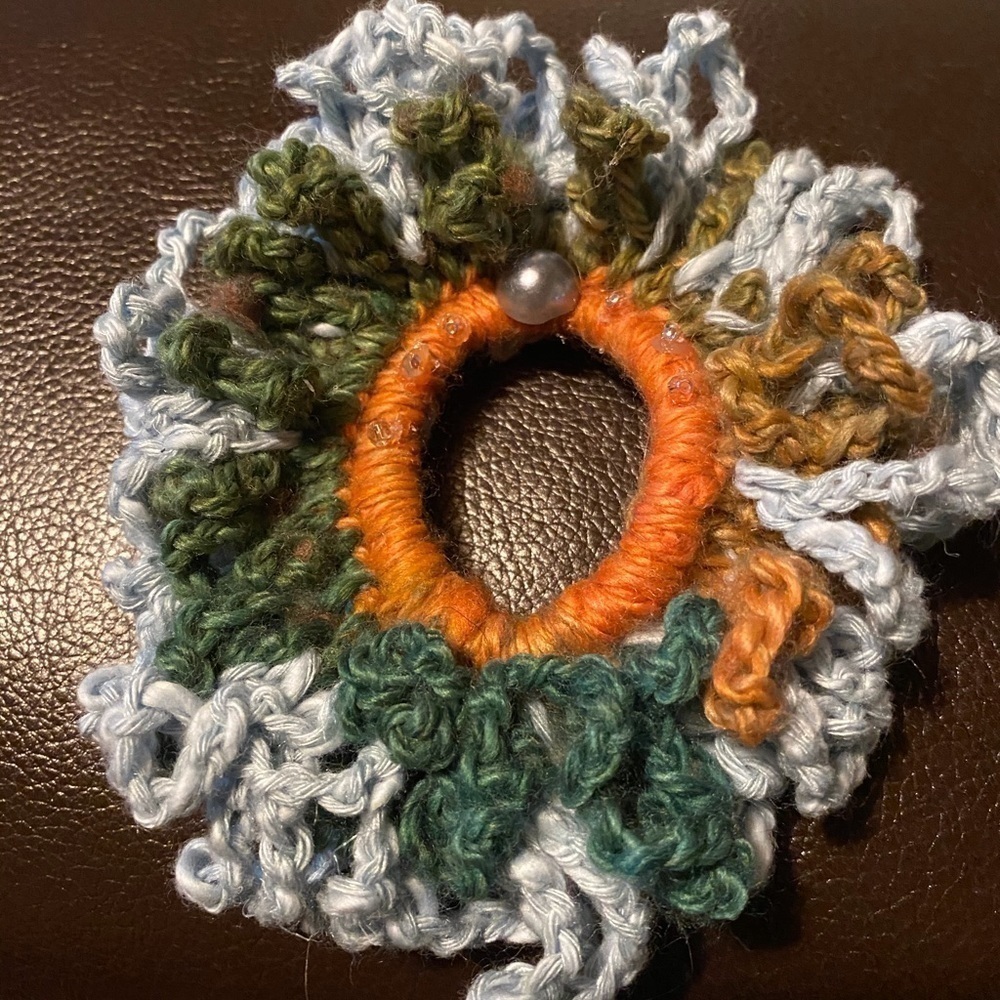 🌟2 FOR 12🌟🌸Fall Ocean Breeze Dazzle Scrunchie🌸